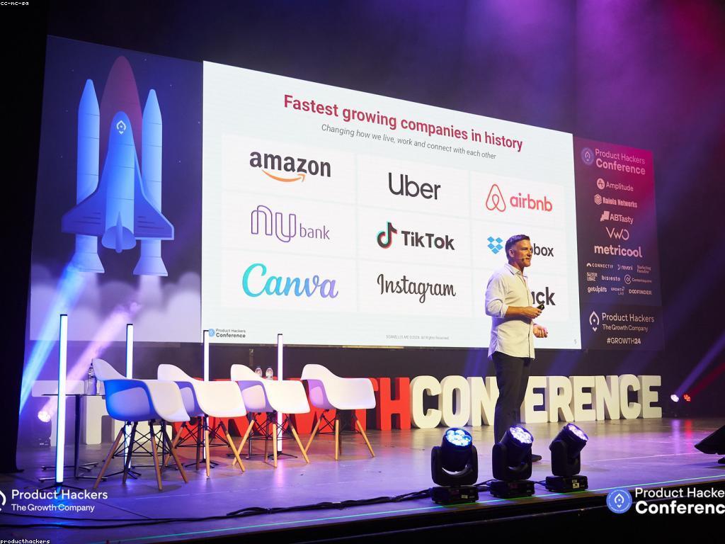 យុទ្ធសាស្ត្រនិងការវិភាគ: ការអភិវឌ្ឍន៍និងភាពជោគជ័យ