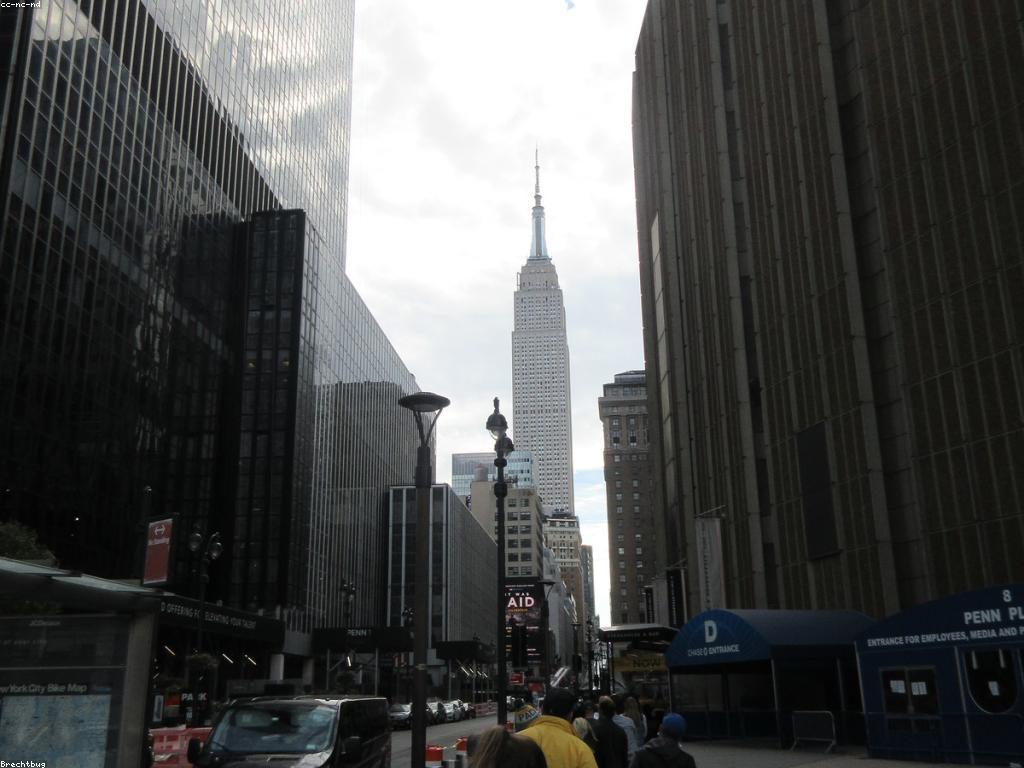 ព្រឹត្តិការណ៍និងព័ត៌មាន៖ បញ្ហាទំនាក់ទំនង និងចំណេះដឹងថ្មីៗ